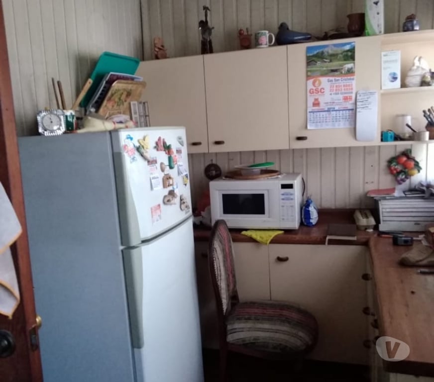 Bienes Raices Santiago La Florida - Fotos de Casa con buenos accesos de colegio, comerciales y de salud