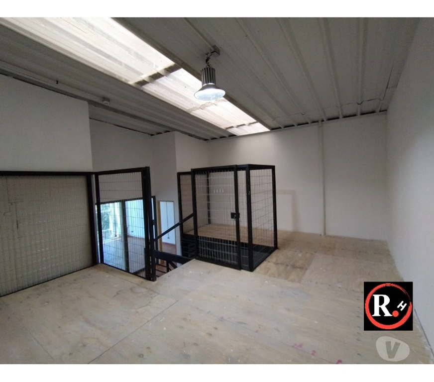 Arriendo bodegas Santiago Renca - Fotos de Arriendo Bodega 3 Niveles con Jaulas de Seguridad en Renca