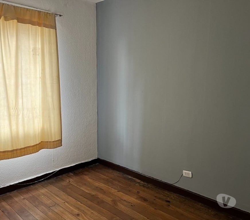 Arriendo de piezas Santiago Recoleta - Fotos de Se arrienda Habitación amplia y luminosa con baño privado