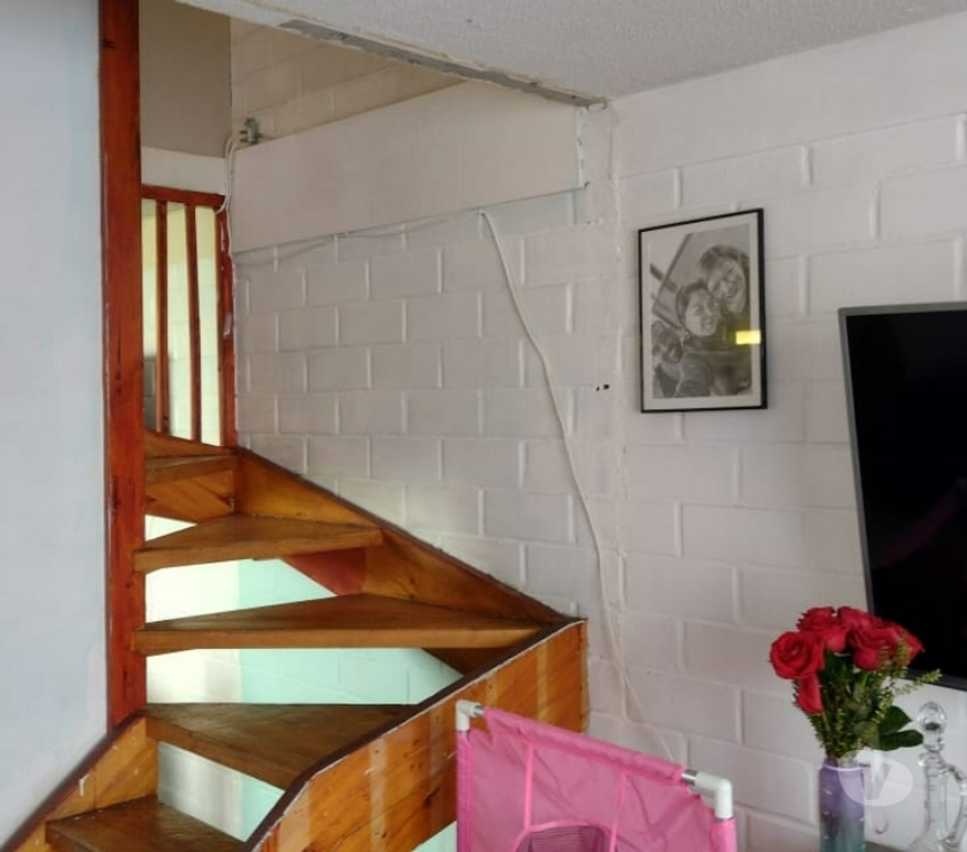 Bienes Raices Valparaíso Quilpué - Fotos de 2 pisos-semipareada-Los Pinos-Quilpué