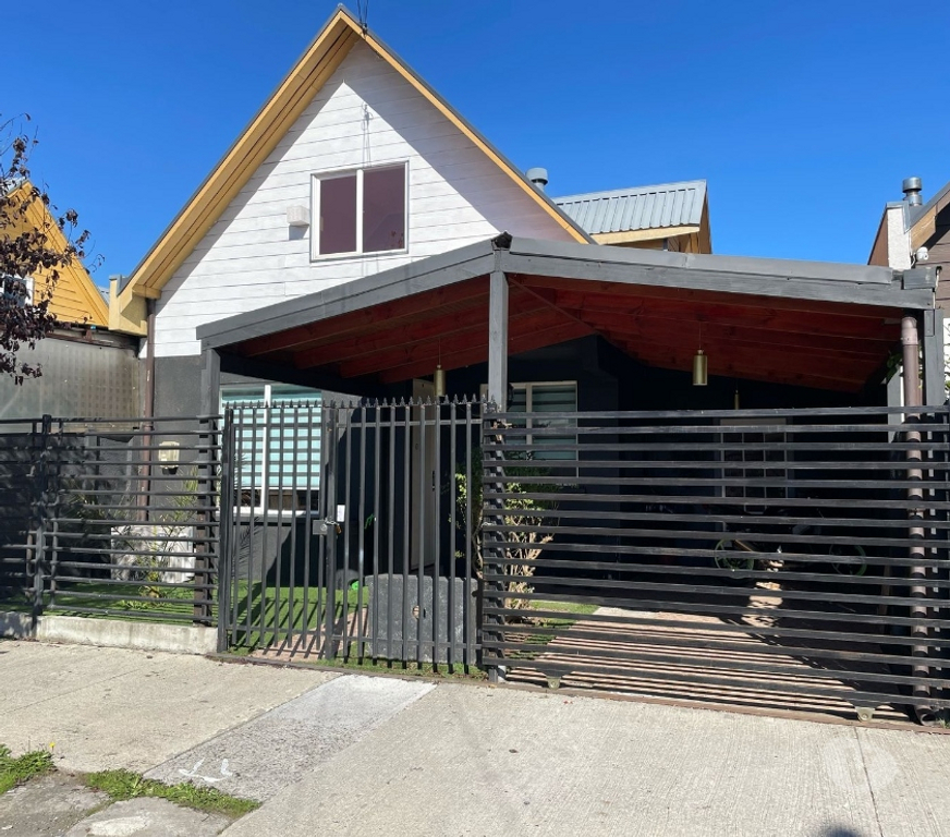 Bienes Raices Concepción San Pedro de la Paz - Fotos de Remodelada con piscina, para vivir relajadamente.