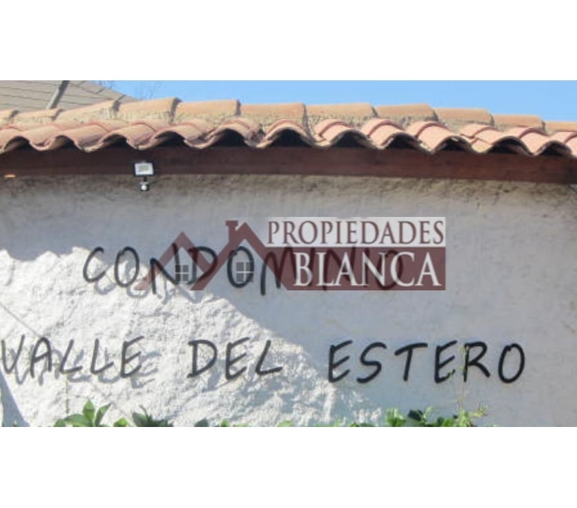 PARCELA PLANA EN CONDOMINIO VALLE DEL ESTERO