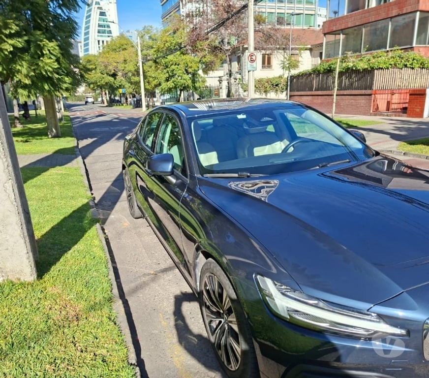 Autos usados Santiago Las Condes - Fotos de Vendo Volvo S60 II B4 MOMENTUM 2.0, Sedan