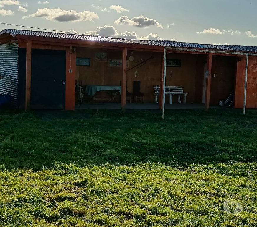 Bienes Raices Cautín Padre Las Casa - Fotos de Hermosa parcela con casa y piscina, galpón y bodegas