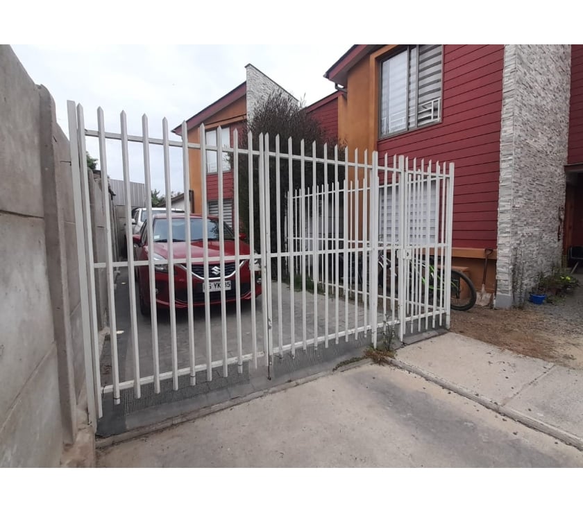 CASA DOS PISO EN CONDOMINIO PEÑABLANCA