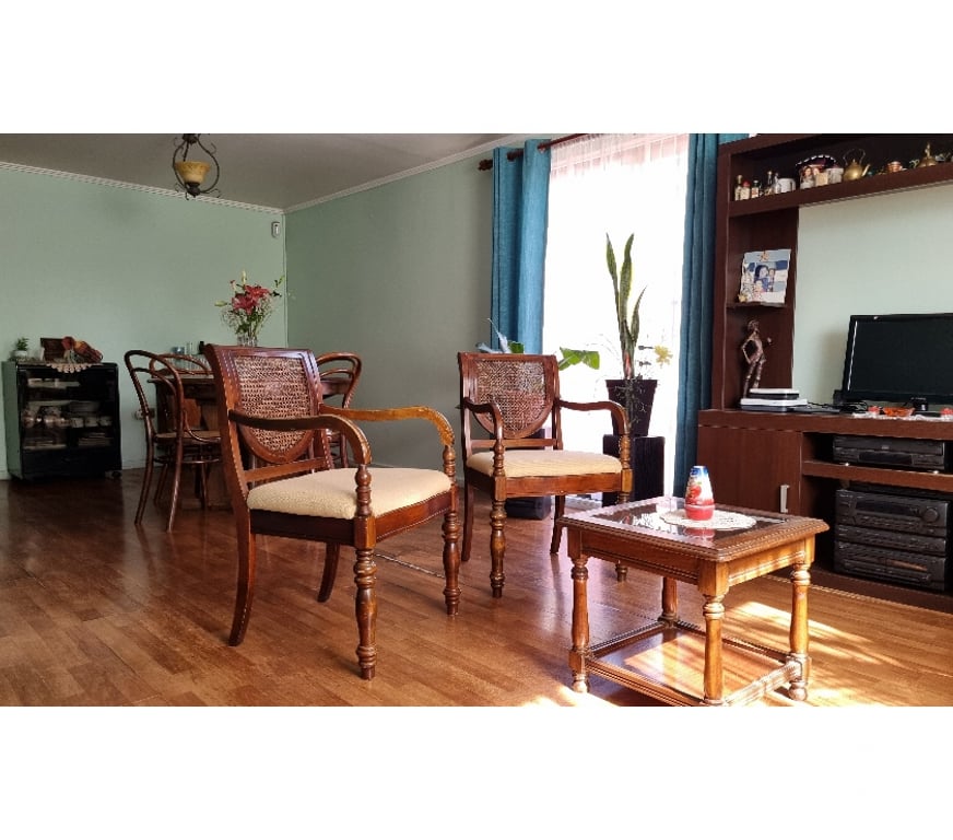 Bienes Raices Valparaíso Villa Alemana - Fotos de CASA UN PISO INDIVIDUAL CON AMPLIO TERRENO