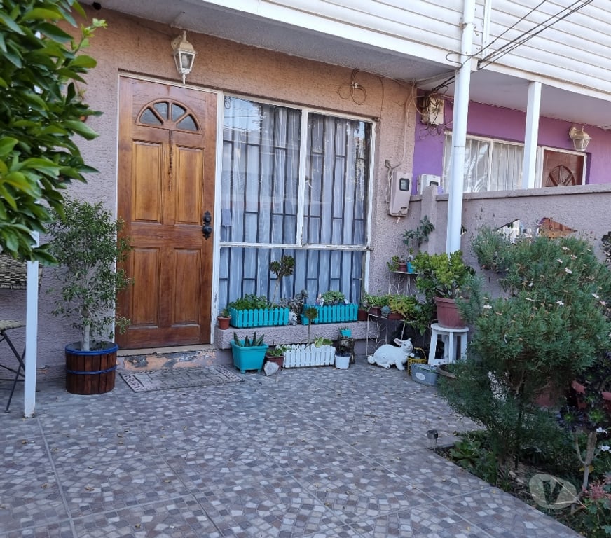 Bienes Raices Valparaíso Quilpué - Fotos de CASA DE DOS PISOS, A PASOS DE AVENIDA PR
