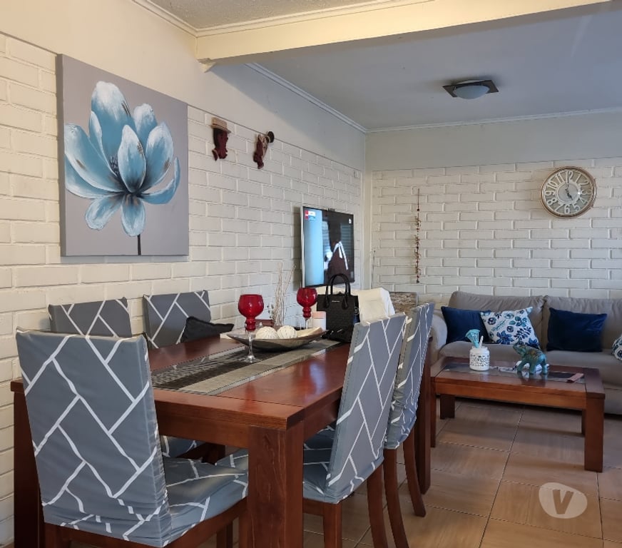 Bienes Raices Valparaíso Quilpué - Fotos de CASA DE DOS PISOS, A PASOS DE AVENIDA PR