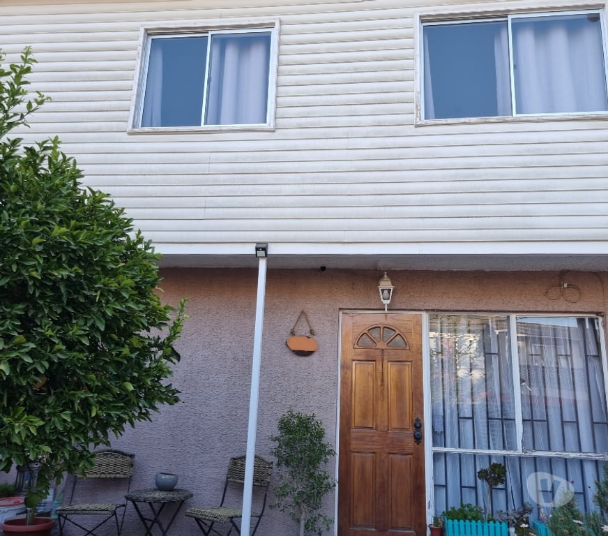 Bienes Raices Valparaíso Quilpué - Fotos de CASA DE DOS PISOS, A PASOS DE AVENIDA PR