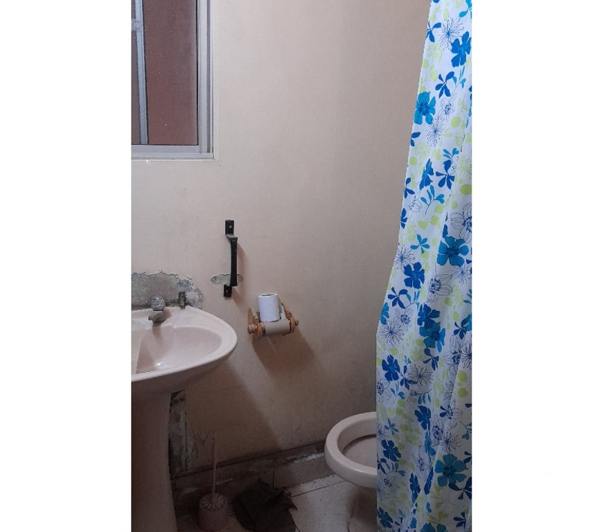 Bienes Raices Valparaíso Viña del Mar - Fotos de CASA DE DOS PISOS PAREO CONTINUO VIÑA DEL MAR