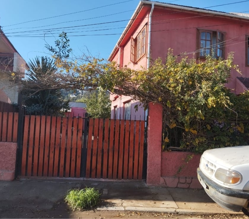 CASA CENTRAL CHORRILLOS BAJO VIÑA DEL MAR