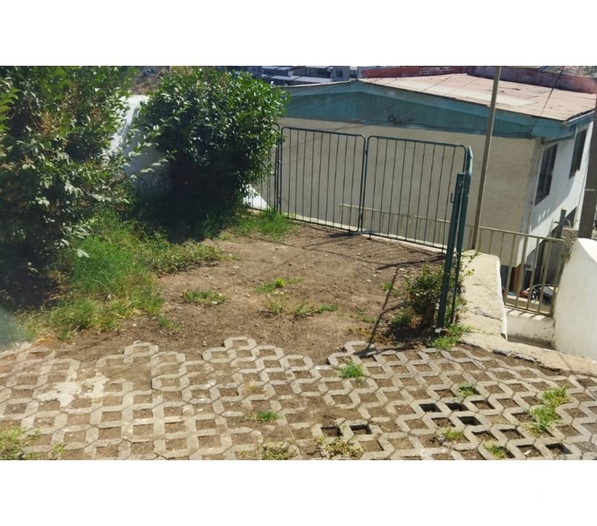 Bienes Raices Valparaíso Valparaíso - Fotos de CASA DOS PISOS CERRO ESPERANZA VALPARAISO