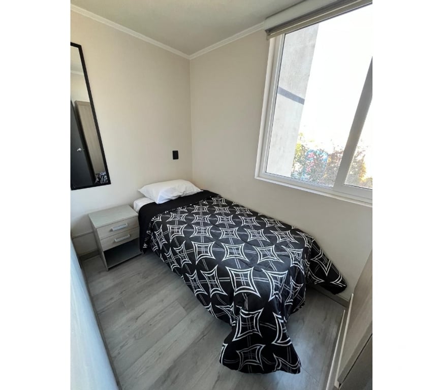 Arriendo de piezas Santiago San Miguel - Fotos de Pieza, Metro Departamental