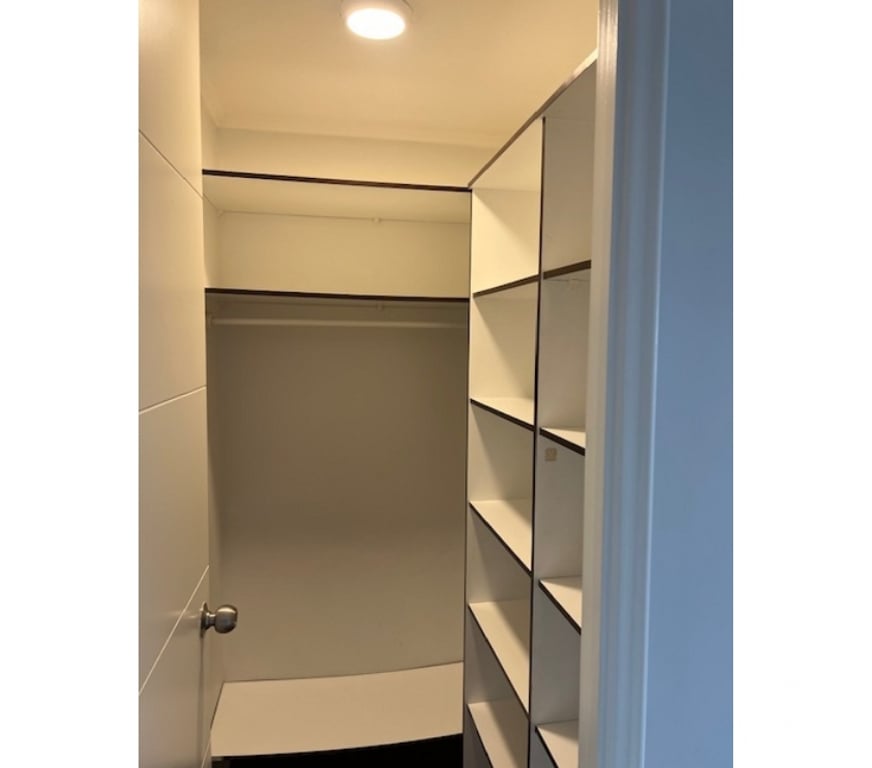 Bienes Raices Cautín Temuco - Fotos de Venta Dpto 1D 1B Edificio Massmann