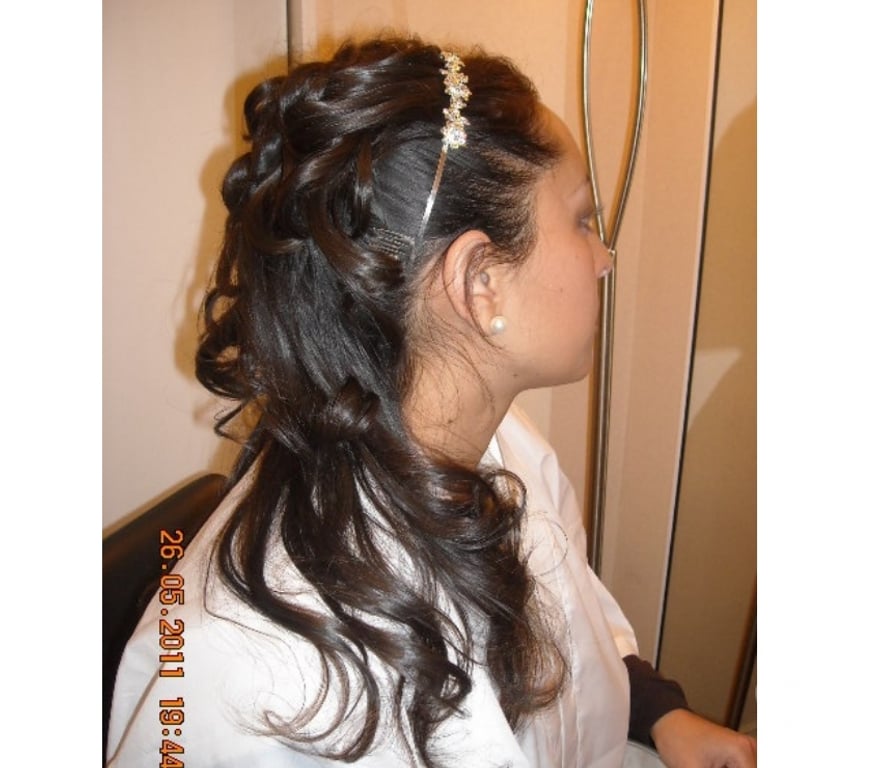 Freelance - Servicios Profesionales Valparaíso Valparaíso - Fotos de PEINADO y MAQUILLAJE PROFESIONAL NOVIAS A DOMICILIO
