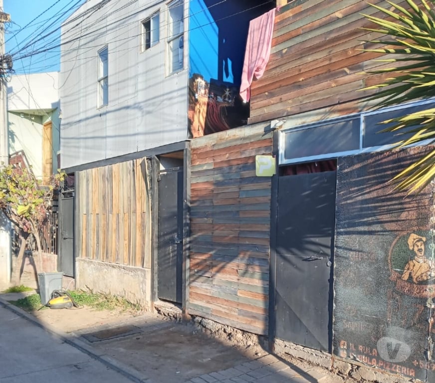 Bienes Raices Santiago El Bosque - Fotos de Casa esquina, 15 habitaciones