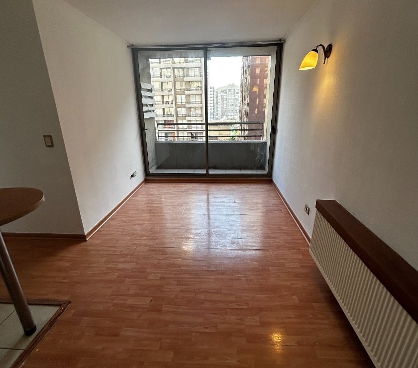 Casas y departamentos en arriendo Santiago Santiago - Fotos de 400.000 ARRIENDO Depto 2 dorm. 45m2 Metro Santa Isabel.